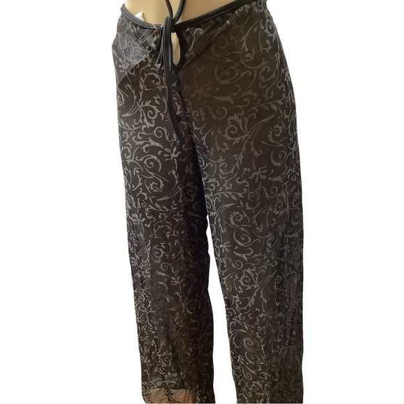 Zuliana Size Large Mesh Beachwear Pants, No Lining Lace Style Design Material. - Picture 2 of 5